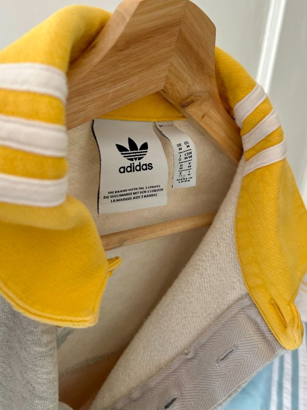 Adidas Pullover with Unique Accents - Picture 2 of 7